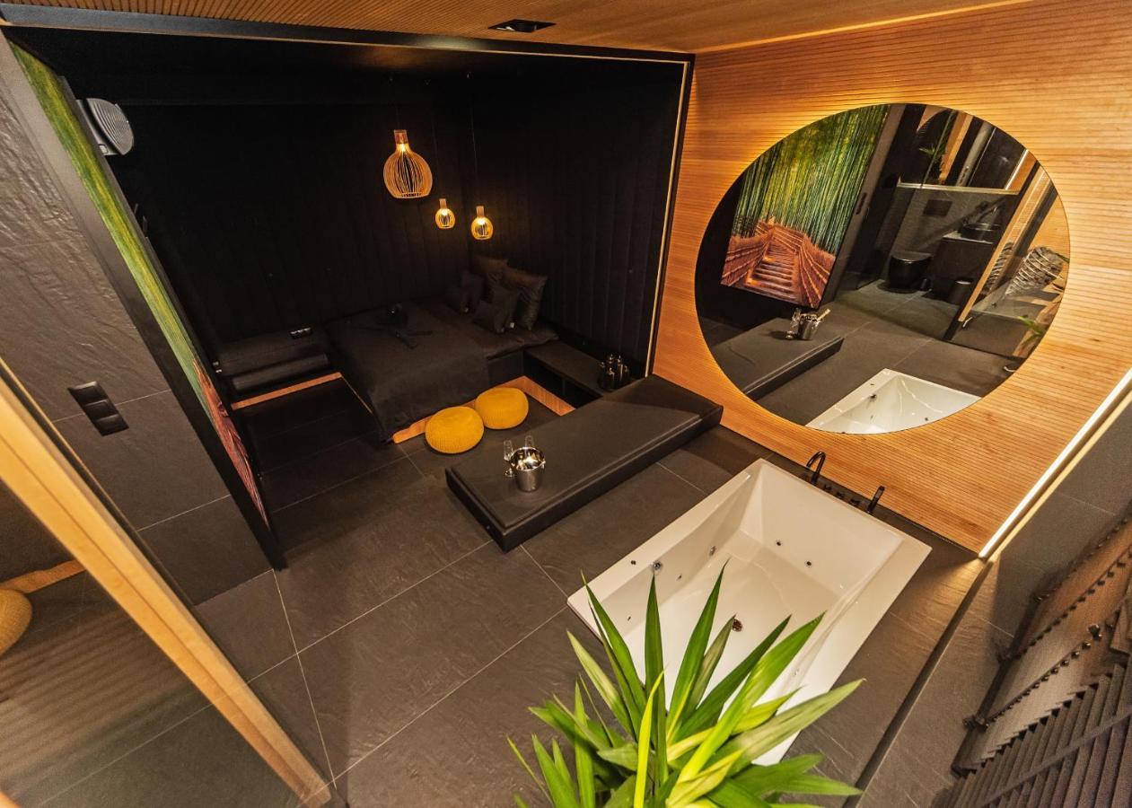 Eclipse Gold Room Bielsko-Biała Buitenkant foto